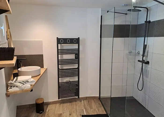 Maison Chaleureuse Avec Jacuzzi Interieur Ferienhaus Pranles
